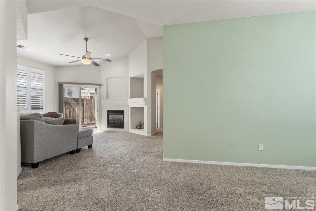 9673 Otter Way Reno, NV 89521 - Photo 7 of 33 Photo 7