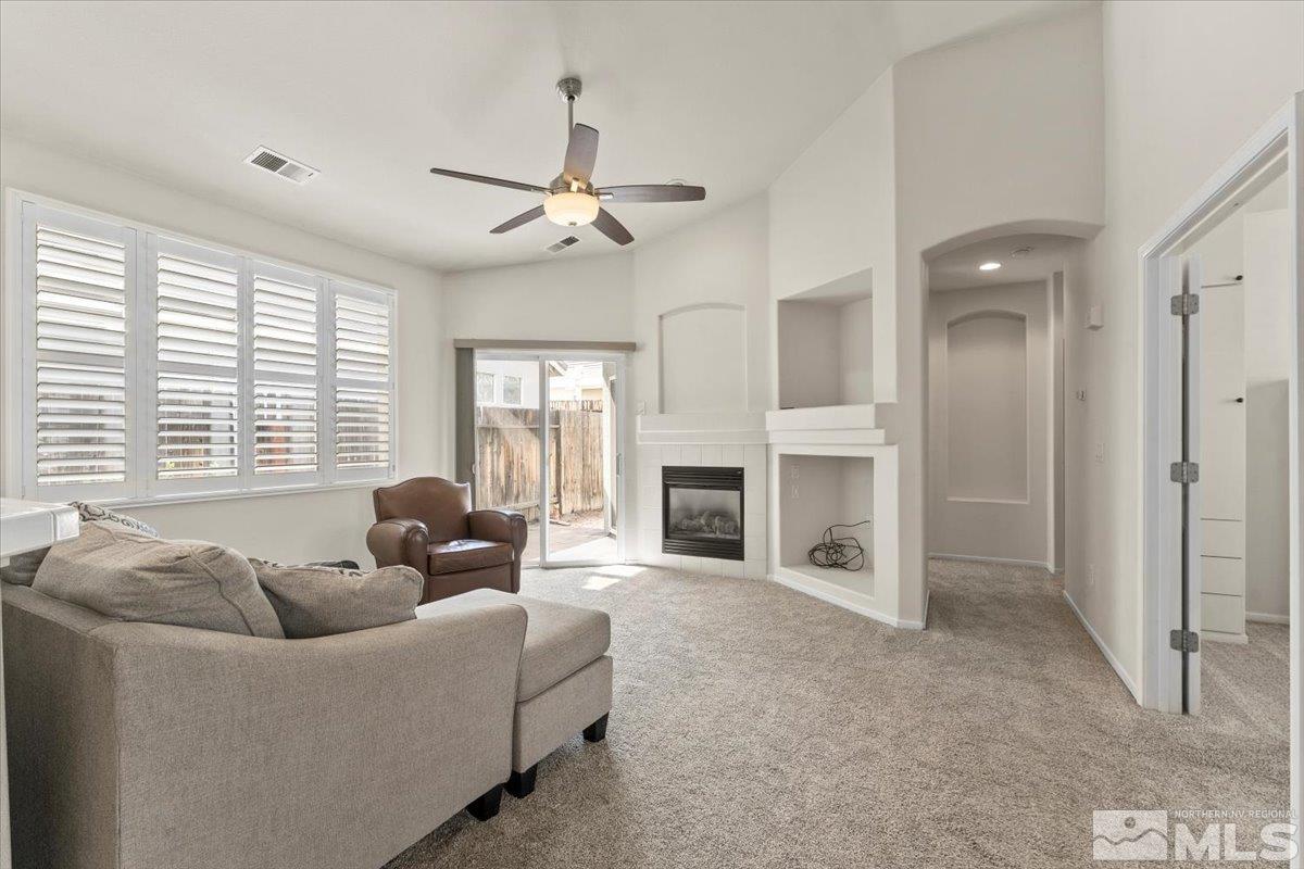 9673 Otter Way Reno, NV 89521 - Photo 9 of 33 Photo 9