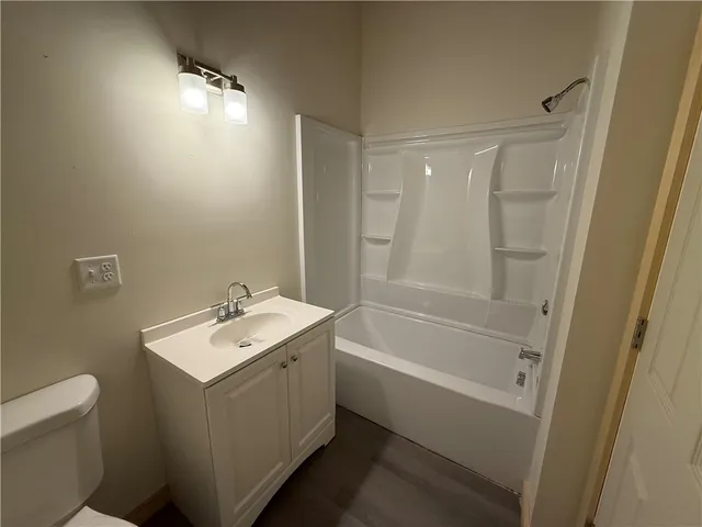 $1,400 | 327 Pine Street, Unit 216, Pawtucket, RI 02860