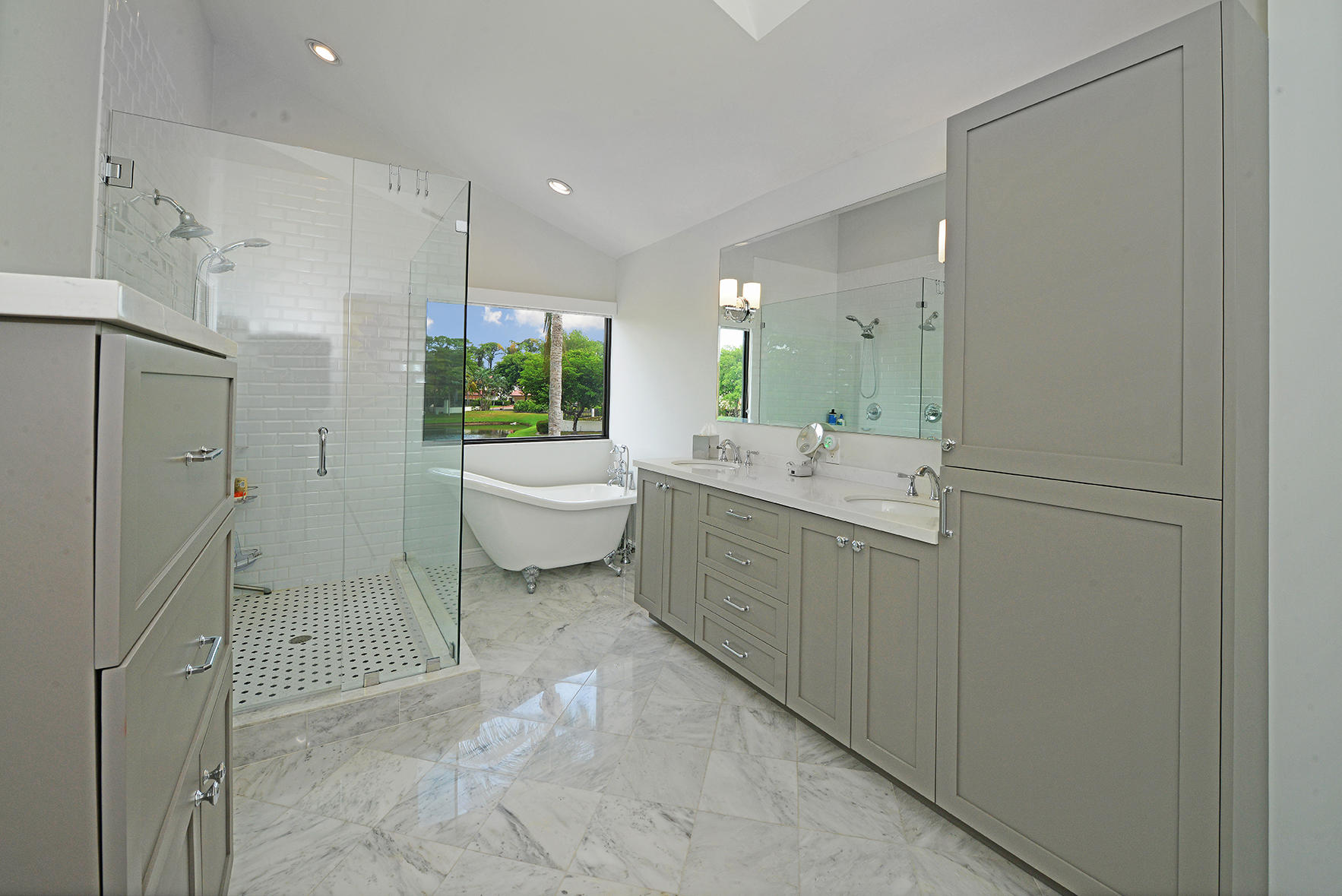 21760 Club Villa Terrace Boca Raton, FL 33433 - Photo 35 of 38 a bathroom with a sink a toilet and shower