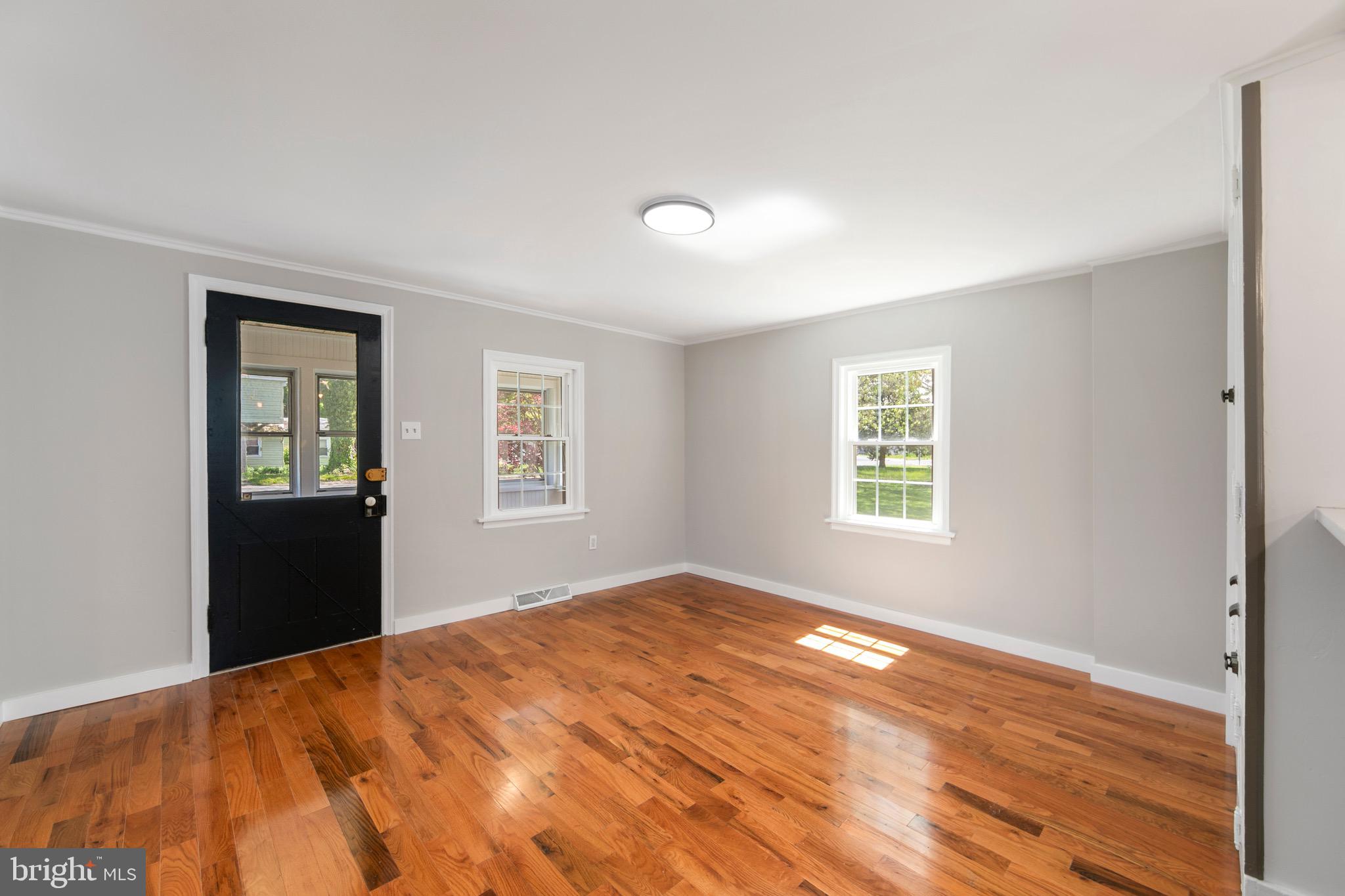39 Main Street Pilesgrove, NJ 08098 - Photo 21 of 44