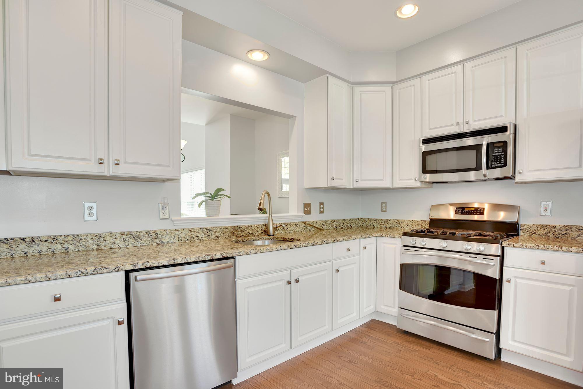 1263 Weatherstone Court Reston, VA 20194 - Photo 8 of 34 8