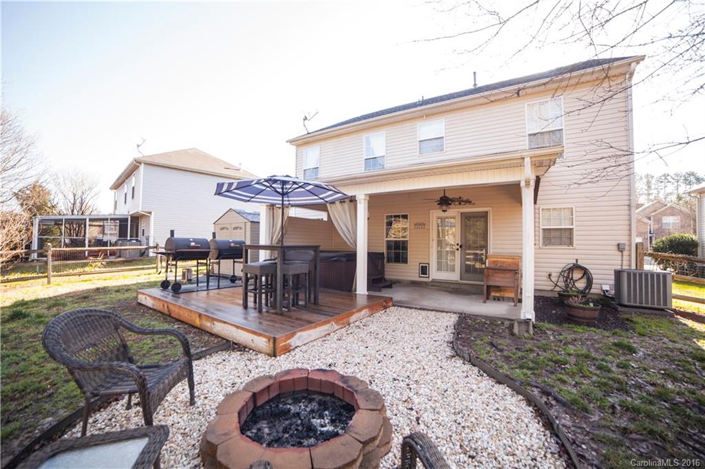 508 Red Oak Court Tega Cay, SC 29708 - Photo 2 of 15 Gallery Image 2