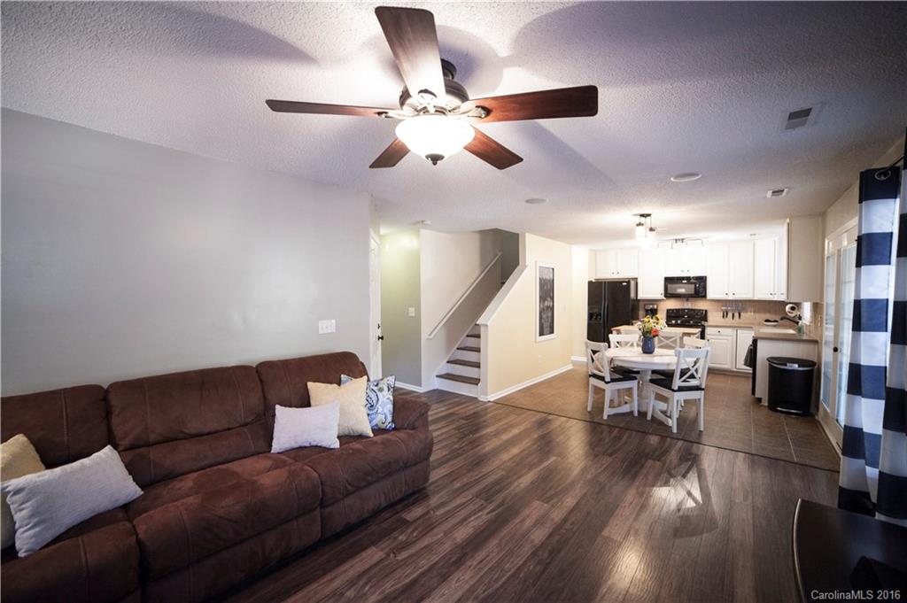 508 Red Oak Court Tega Cay, SC 29708 - Photo 5 of 15 Gallery Image 5