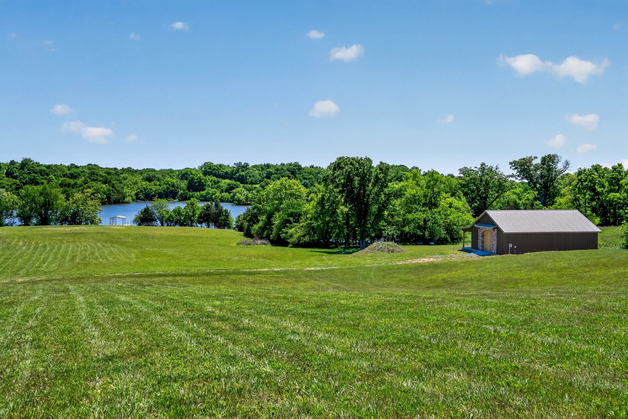404 Lakeview Road Gallatin, TN 37066 - Photo 4 of 24