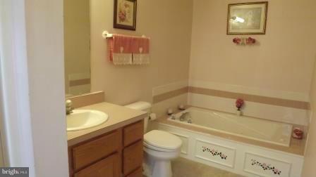 5100 Dickerson Road Partlow, VA 22534 - Photo 22 of 29 Bath (Master)