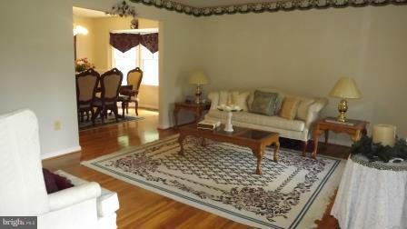 5100 Dickerson Road Partlow, VA 22534 - Photo 9 of 29 Living Room