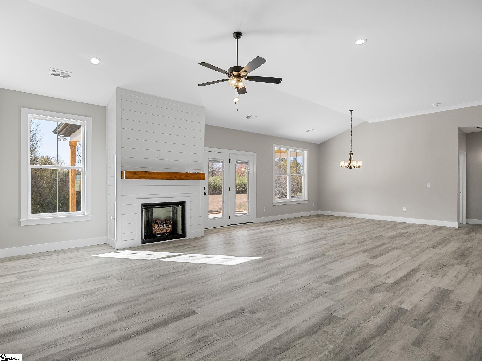 11573 New Cut Road Campobello, SC 29322 - Photo 10 of 47