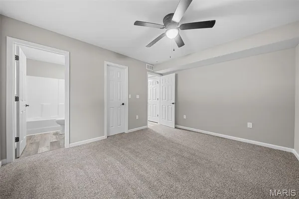 $332,200 | 203 Jimmy H Drive, Jonesburg, MO 63351