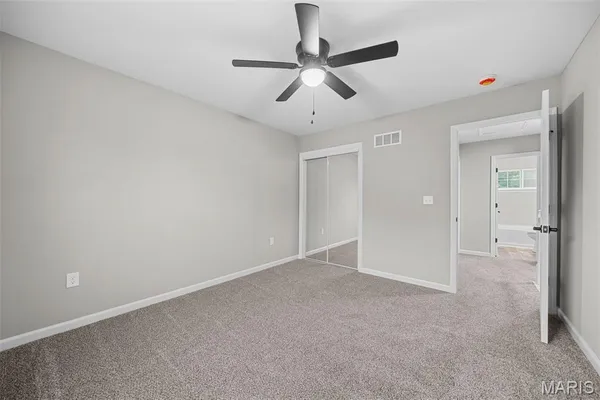 $332,200 | 203 Jimmy H Drive, Jonesburg, MO 63351