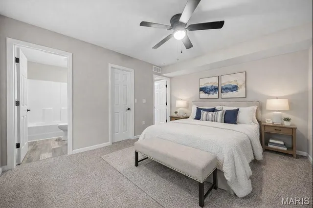 $332,200 | 203 Jimmy H Drive, Jonesburg, MO 63351