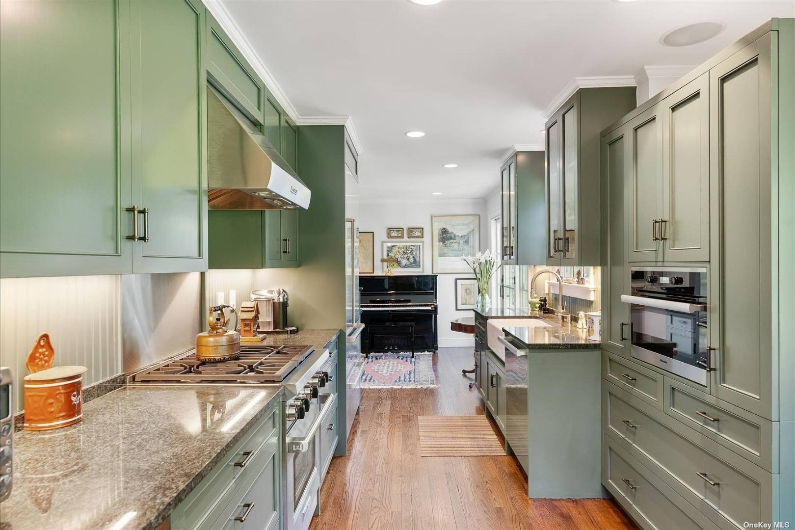 51 Southampton, undefined 00000 - Photo 5 of 14 New Appliances