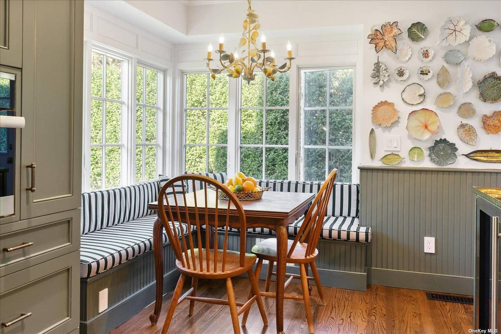 51 Southampton, undefined 00000 - Photo 6 of 14 Kitchen Table