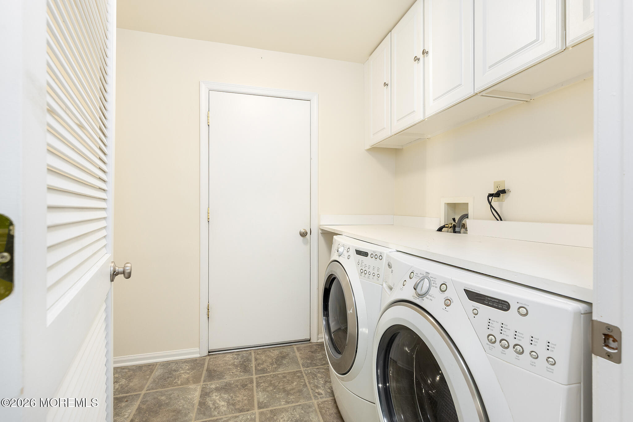 18 Rutgers Drive Howell, NJ 07731 - Photo 27 of 40 2025_12-17_18_Rutgers_Drive_Howell_Jenni