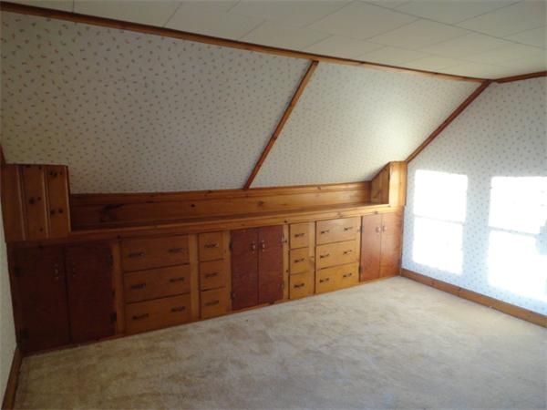 33 Barre Paxton Road Rutland, MA 01543 - Photo 12 of 17