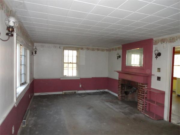 33 Barre Paxton Road Rutland, MA 01543 - Photo 4 of 17