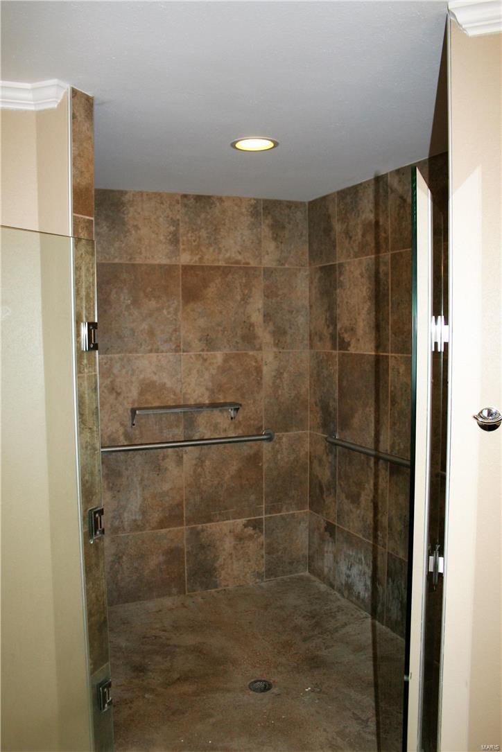 755 Schwarz Road Edwardsville, IL 62025 - Photo 13 of 30 Gallery Image 13