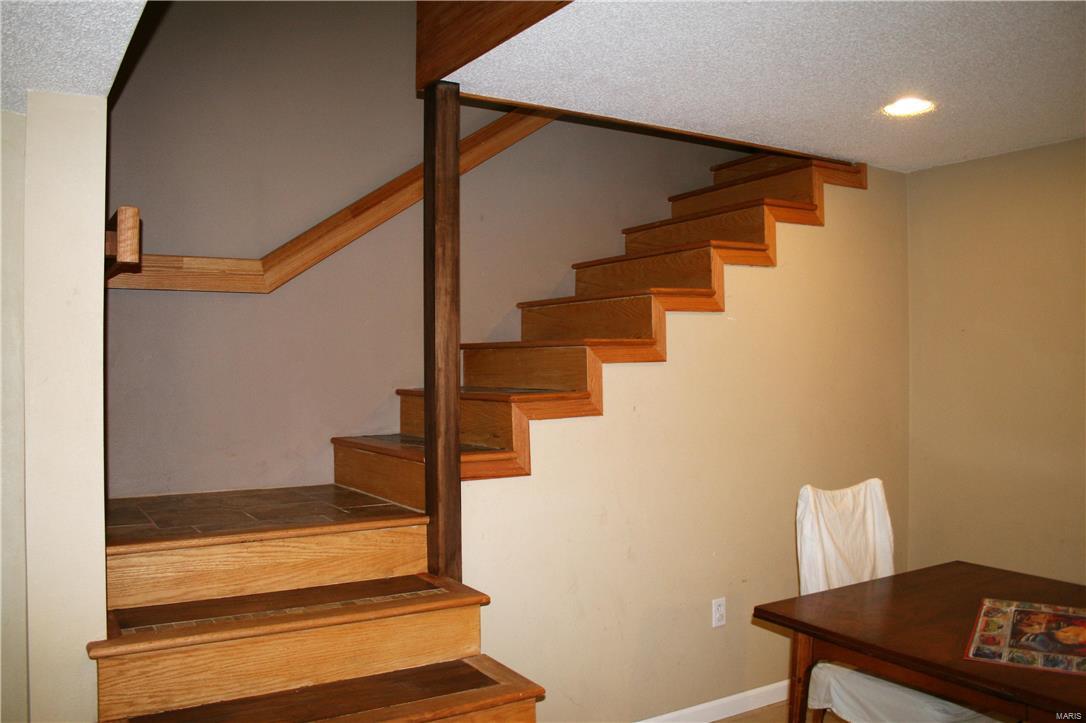755 Schwarz Road Edwardsville, IL 62025 - Photo 17 of 30 Gallery Image 17