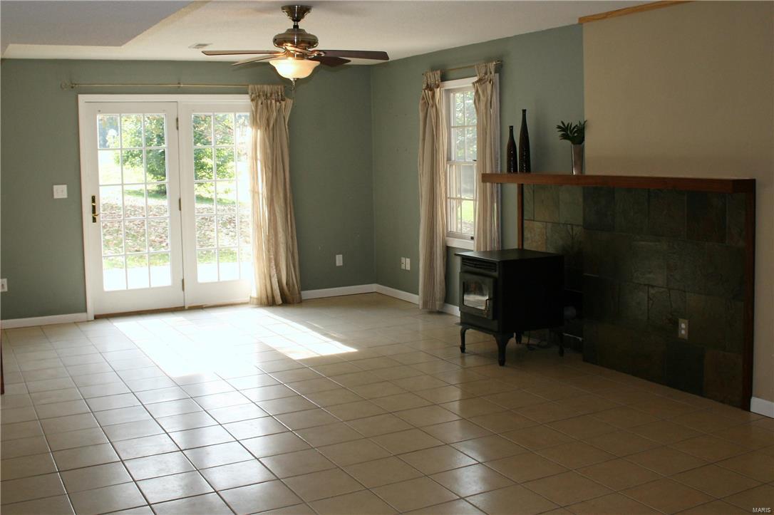 755 Schwarz Road Edwardsville, IL 62025 - Photo 19 of 30 Gallery Image 19