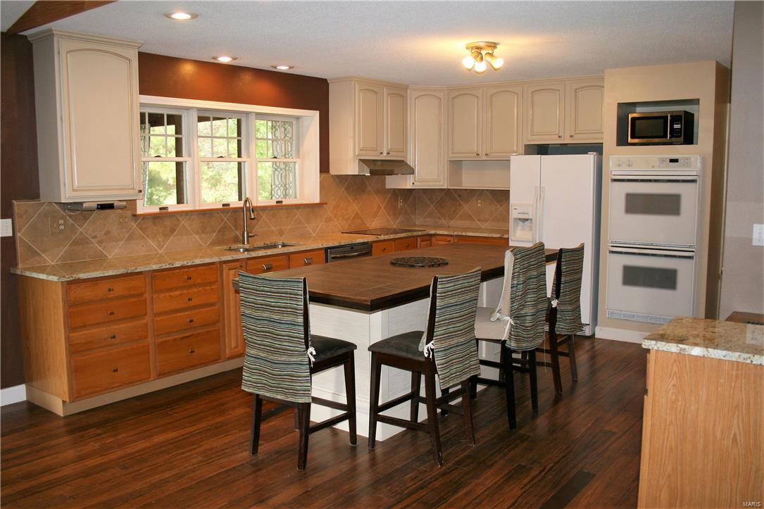 755 Schwarz Road Edwardsville, IL 62025 - Photo 7 of 30 Gallery Image 7