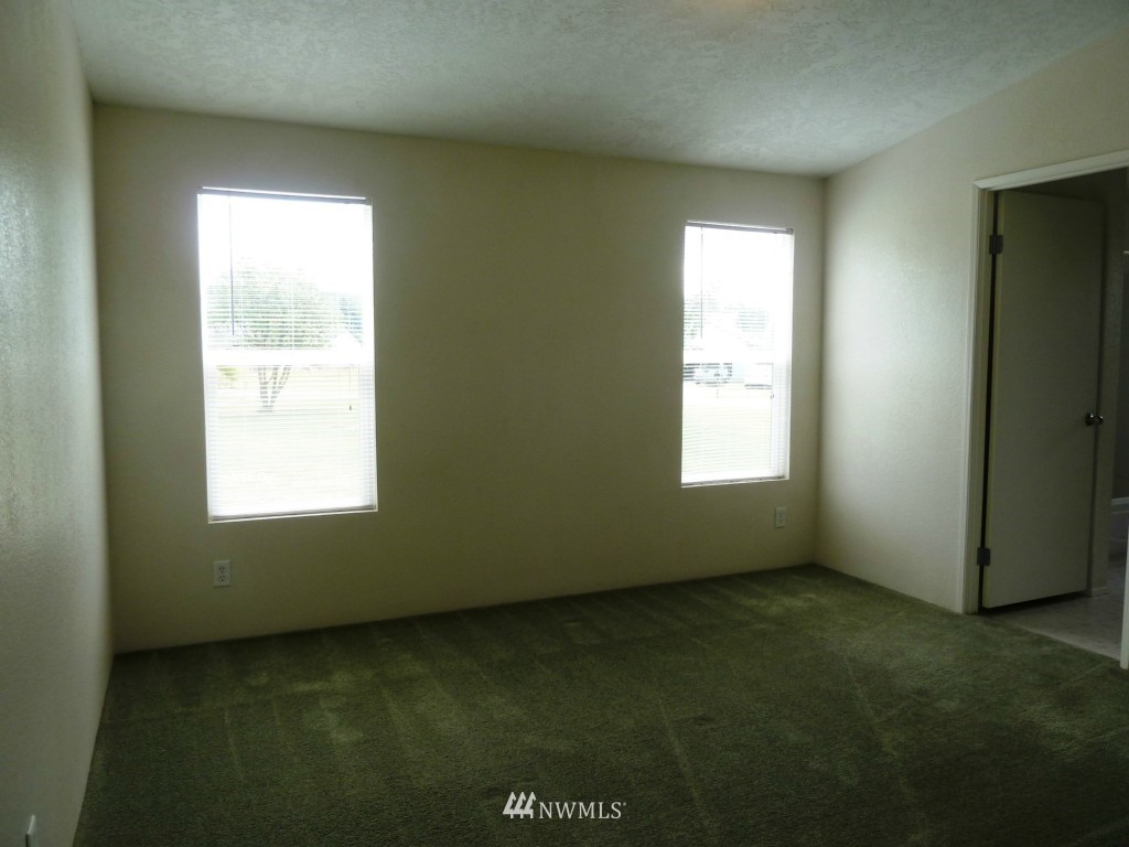 4414 180th Way Southwest Rochester, WA 98579 - Photo 3 of 15