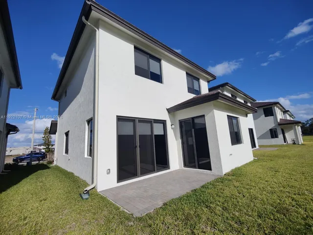 $2,400 | 5860 Agostino Way, Unit 5860, Ave Maria, FL 34142