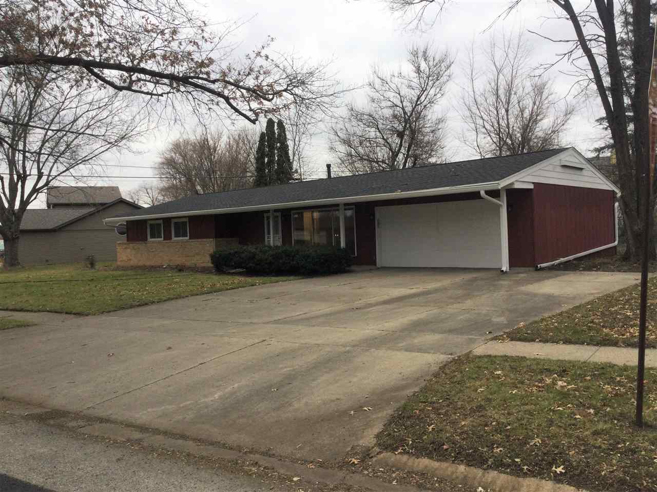 4612 Highcrest Road Rockford, IL 61107 - Photo 2 of 22 Gallery Image 2