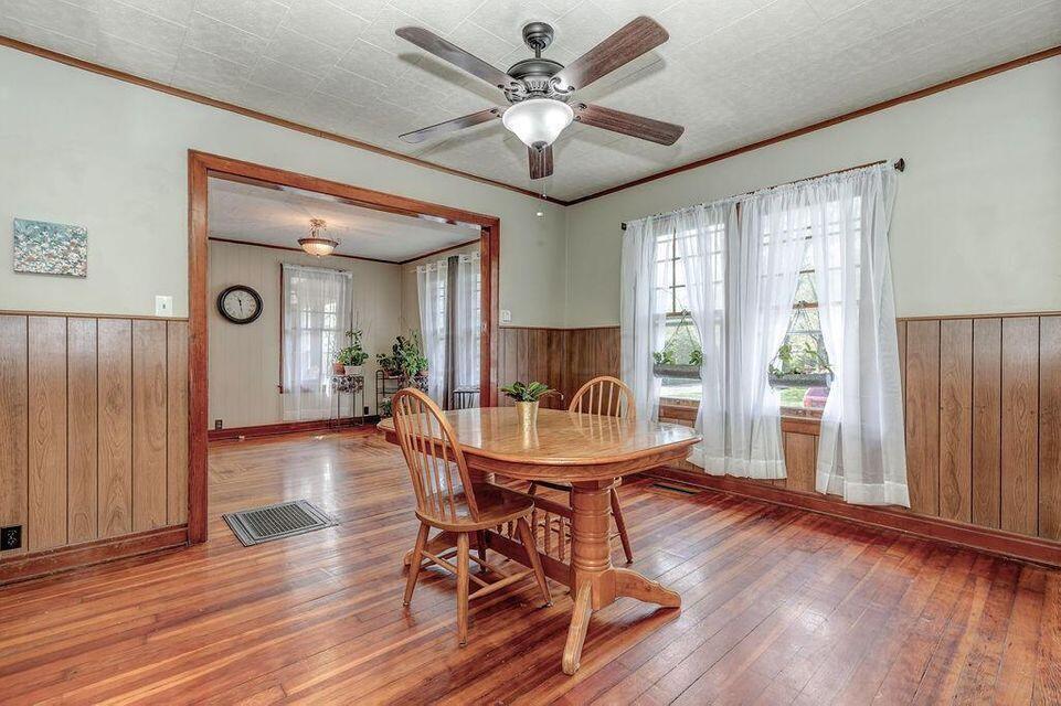 4085 North Old State Road Delaware, OH 43015 - Photo 7 of 34 Dining Room to Living Room