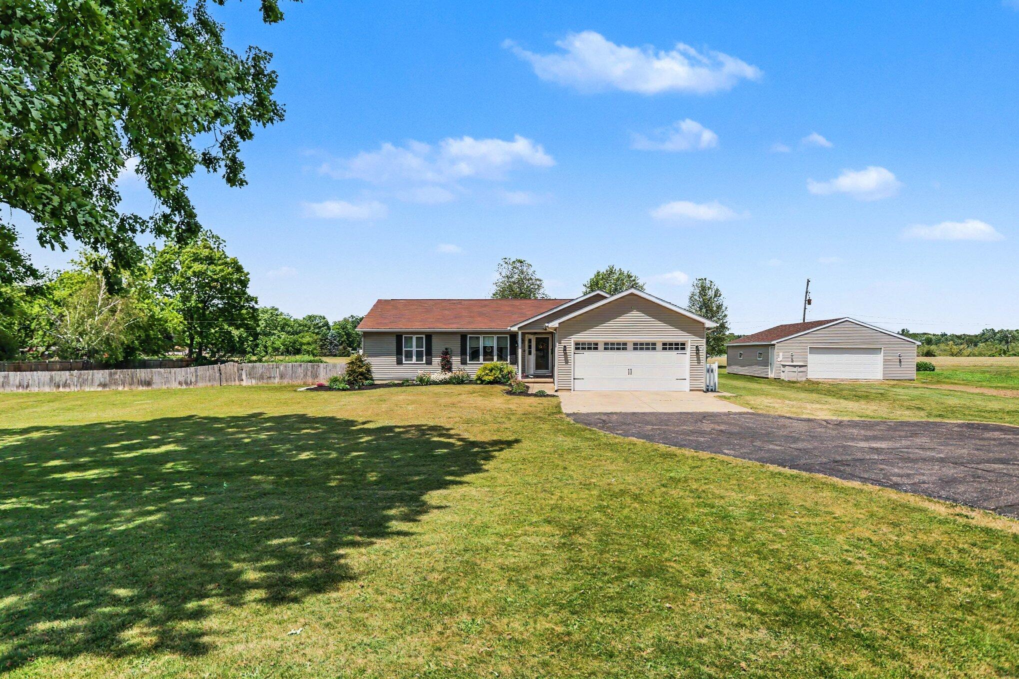 20221 Partello Road Marshall, MI 49068 - Photo 1 of 36 002_file_3028
