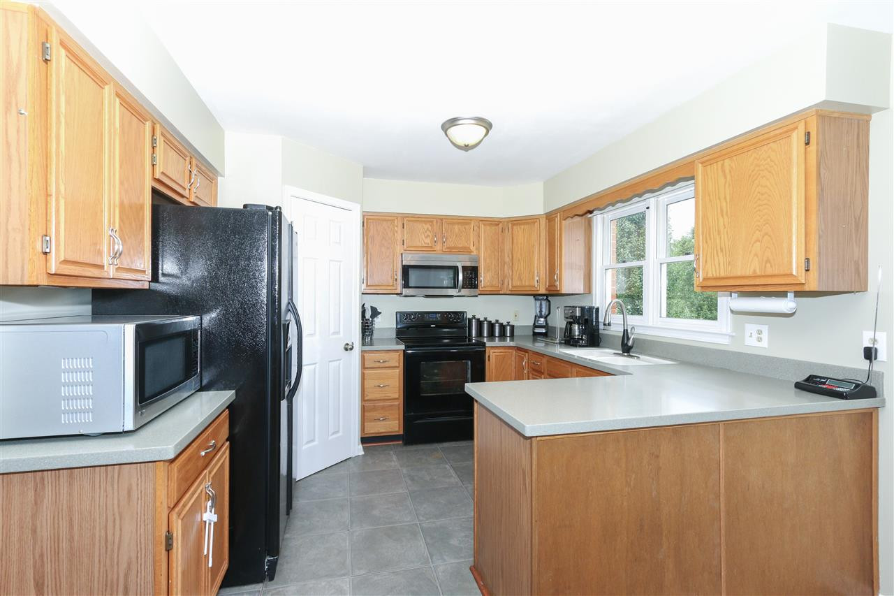 3037 Charter Oak Road Fort Mitchell, KY 41017 - Photo 9 of 39 Gallery Image 9