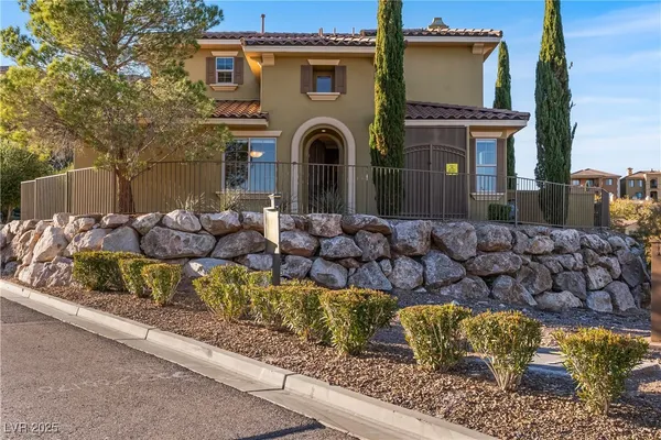 $415,000 | 21 Via Mantova, Unit 3, Henderson, NV 89011