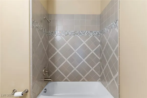 $415,000 | 21 Via Mantova, Unit 3, Henderson, NV 89011
