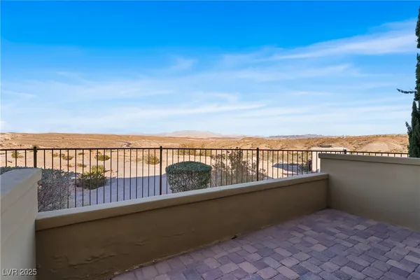 $415,000 | 21 Via Mantova, Unit 3, Henderson, NV 89011