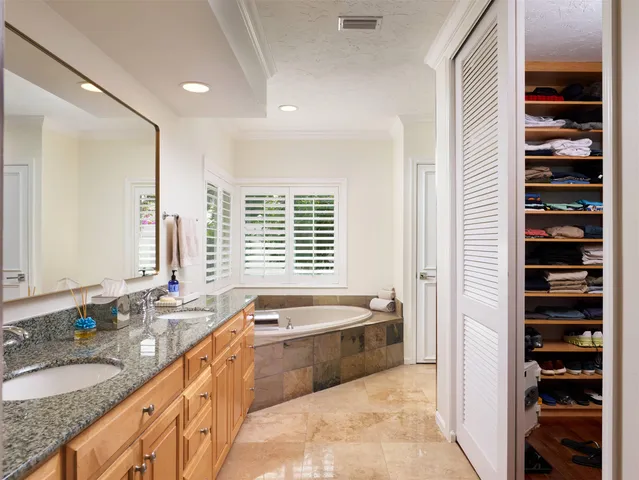 $3,395,000 | 105 Olympus Circle, Jupiter, FL 33477