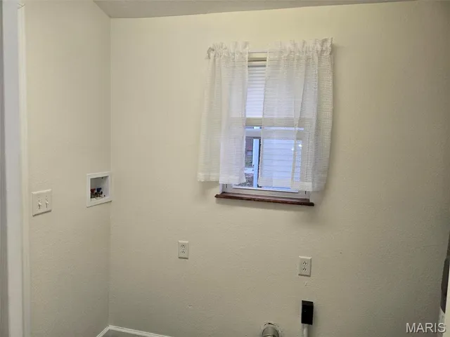 $164,900 | 1571 Jefferson Street, Carlyle, IL 62231