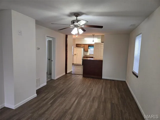 $164,900 | 1571 Jefferson Street, Carlyle, IL 62231