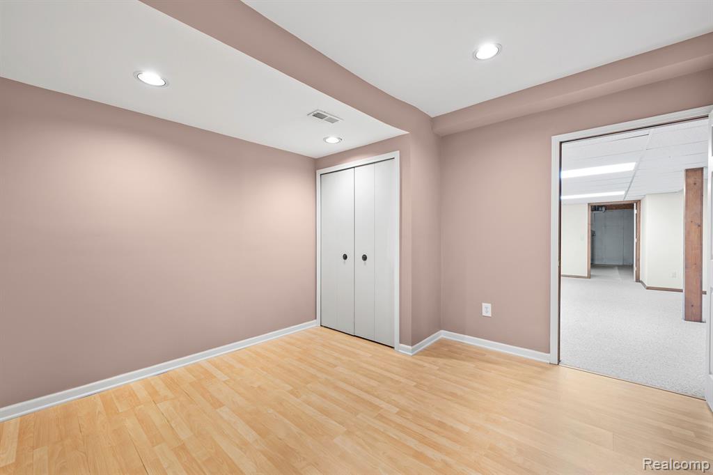 1384 Lakeview Drive Rochester Hills, MI 48306 - Photo 53 of 65