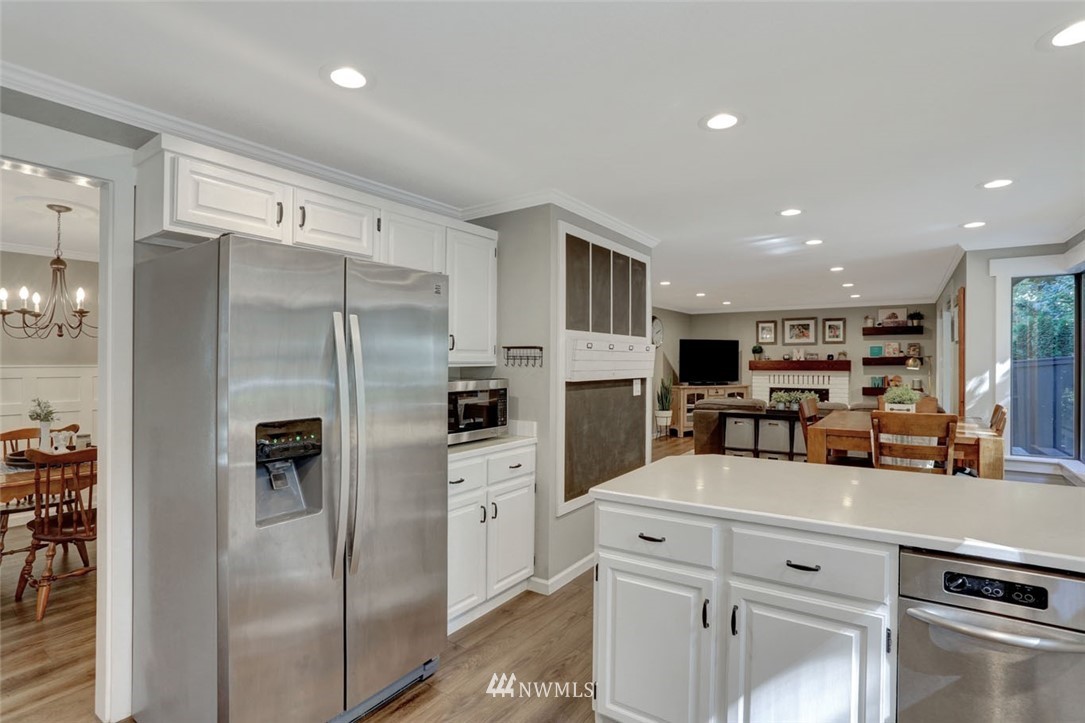 16007 Southeast 169th Place Renton, WA 98058 - Photo 11 of 37 Gallery Image 11