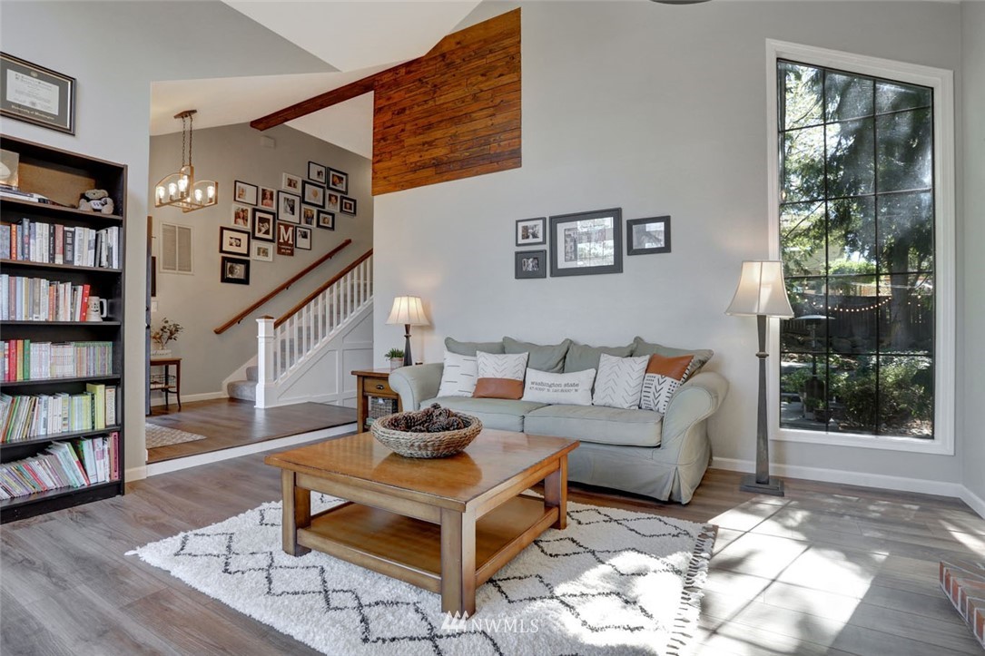 16007 Southeast 169th Place Renton, WA 98058 - Photo 5 of 37 Gallery Image 5