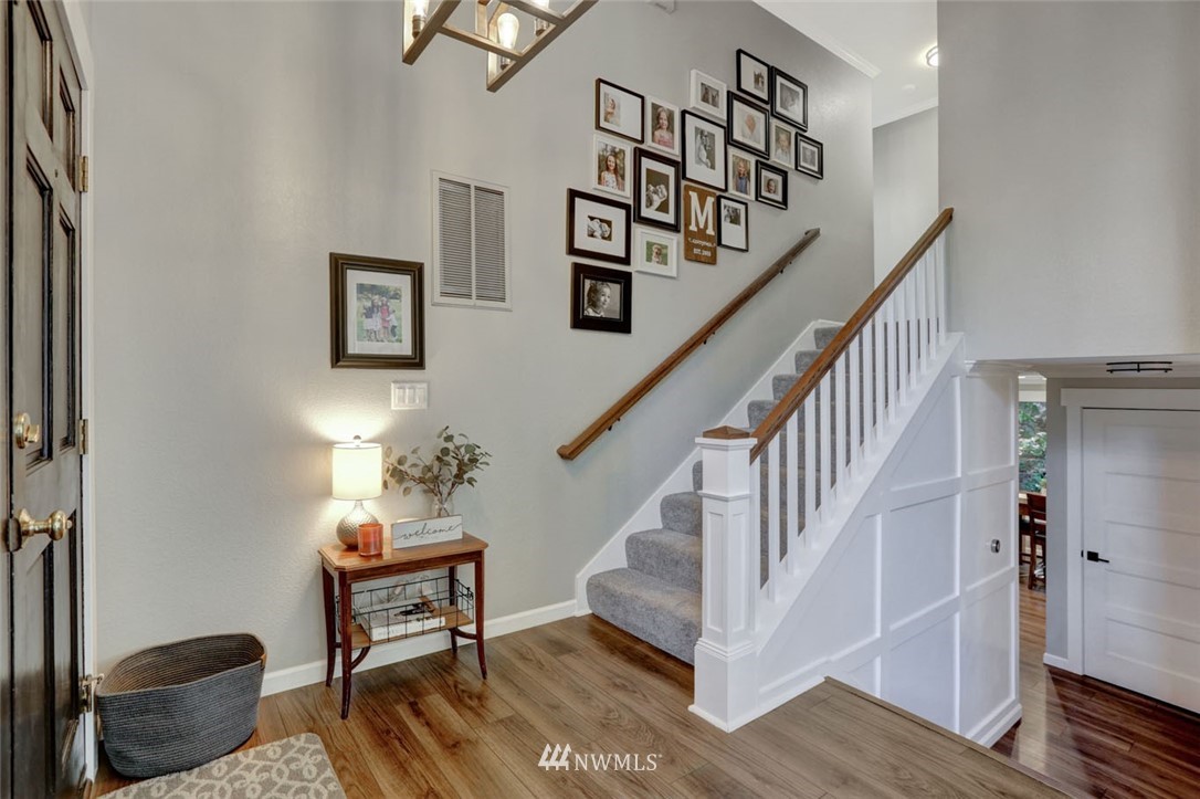16007 Southeast 169th Place Renton, WA 98058 - Photo 7 of 37 Gallery Image 7