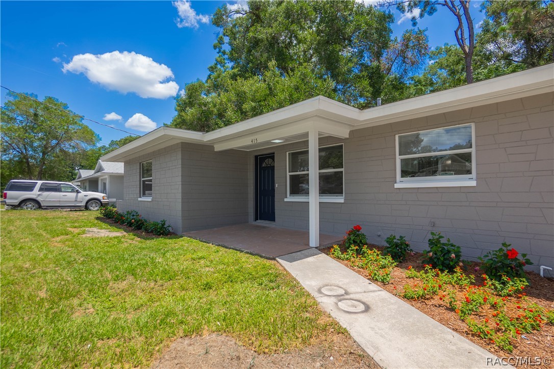 415 Poplar Street Inverness, FL 34452 - Photo 4 of 27