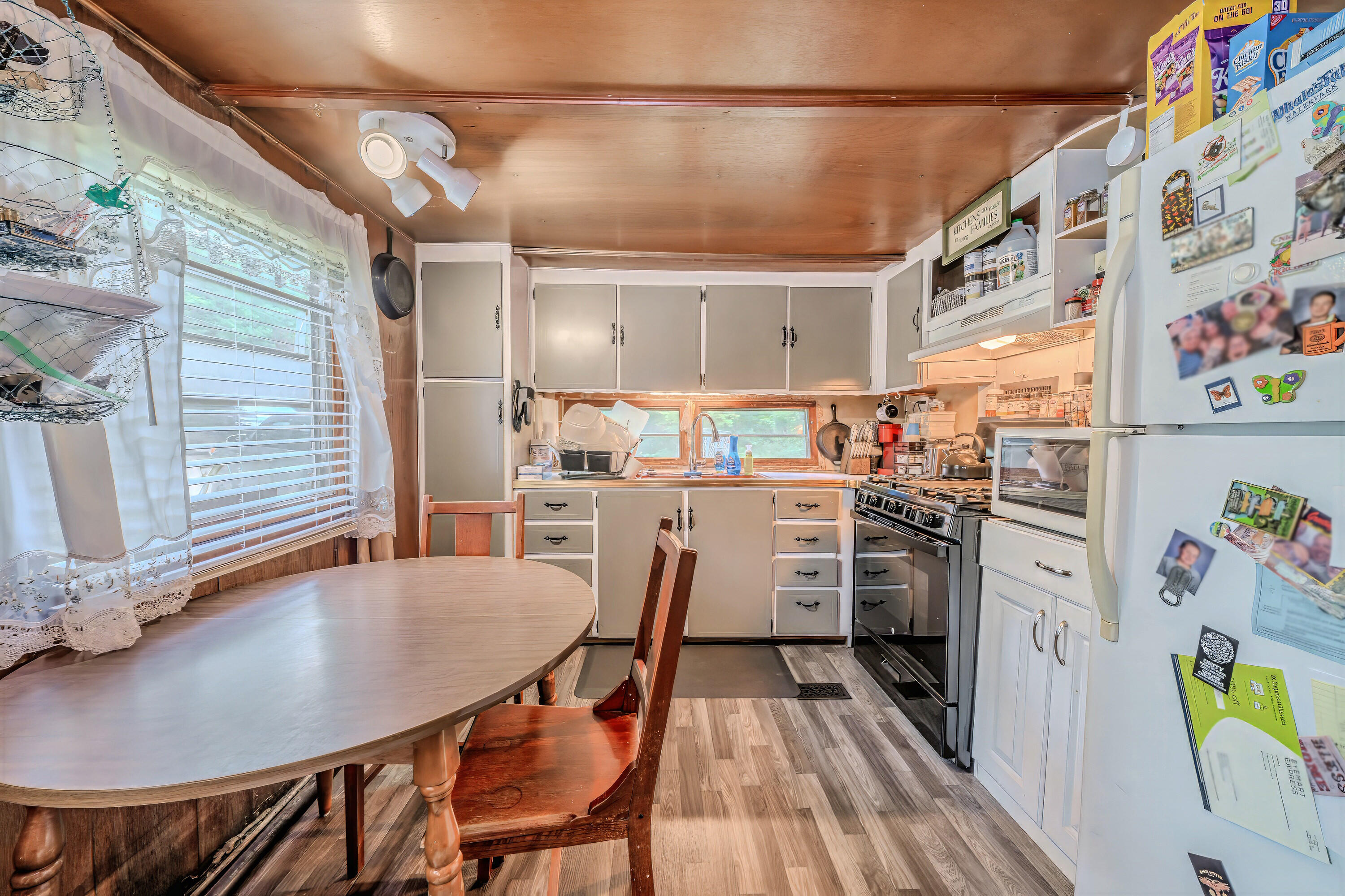 188 Page Road Jackson, ME 04921 - Photo 9 of 26 Kitchen