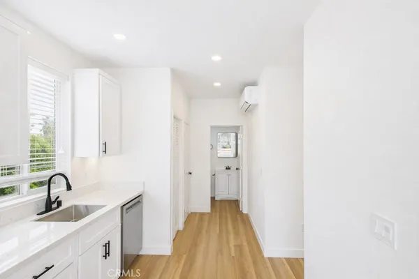 $2,650 | 625 Orizaba Avenue, Unit 6, Long Beach, CA 90814