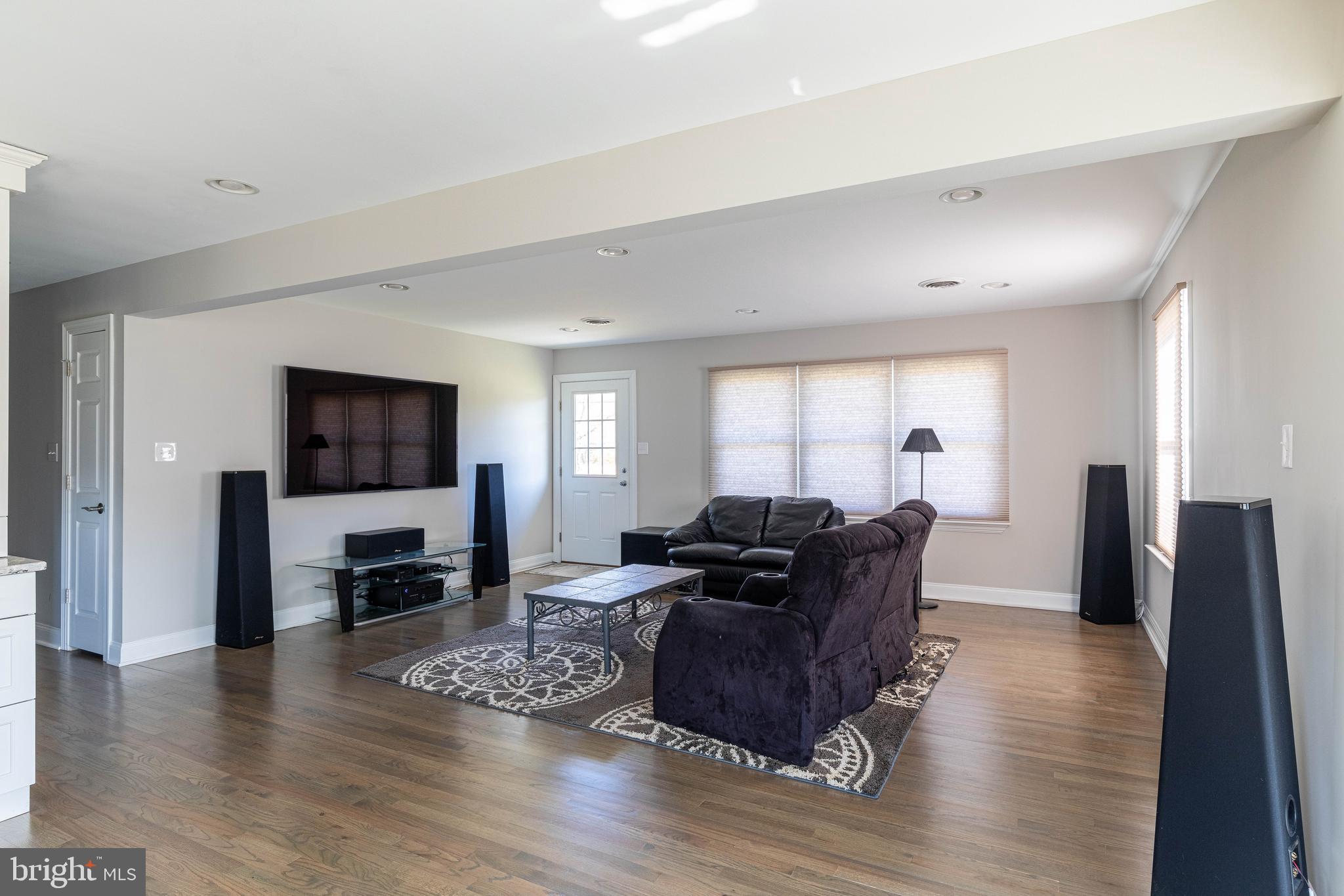 303 Eayrestown Road Southampton, NJ 08088 - Photo 7 of 18