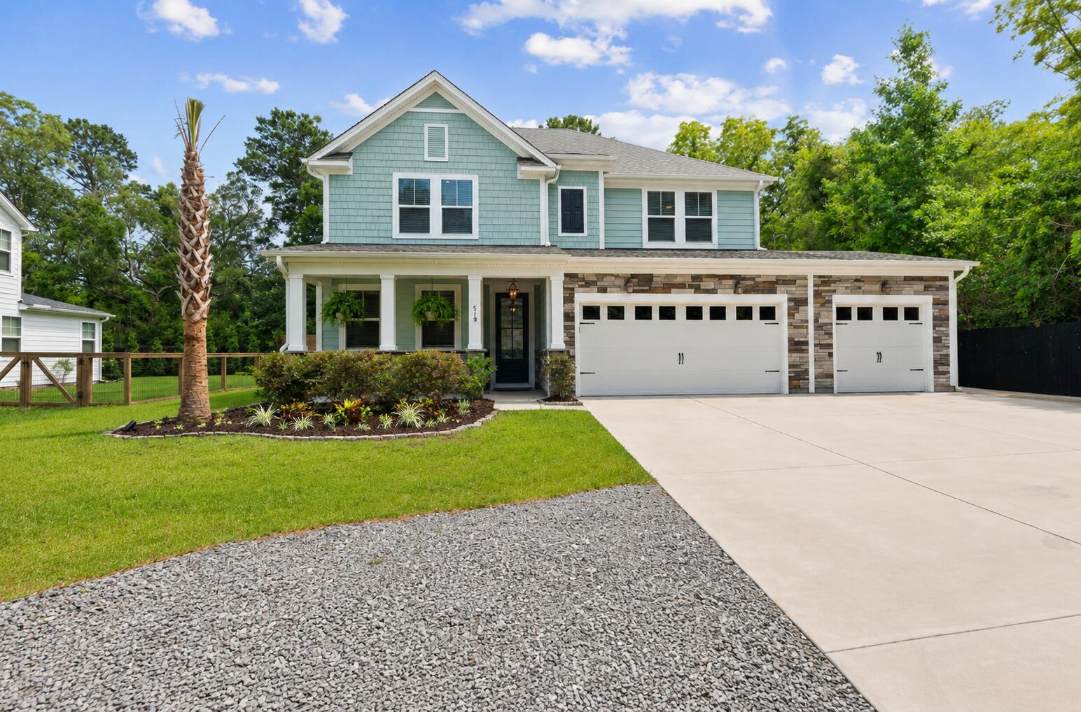 519 Coaxum Rd Mount Mount Pleasant, SC 29464 - Photo 5 of 67