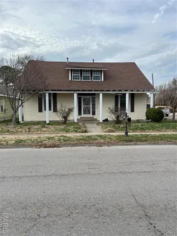 $69,999 | 700 Carleton Avenue, Caruthersville, MO 63830