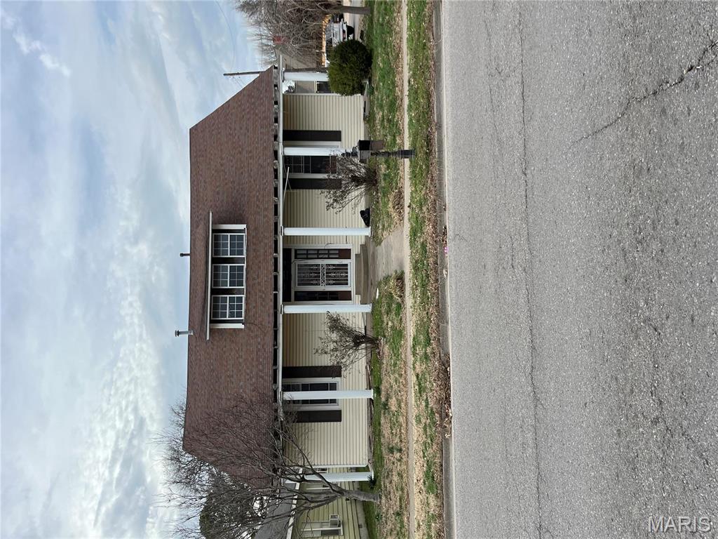 700 Carleton Avenue Caruthersville, MO 63830 - Photo 3 of 20