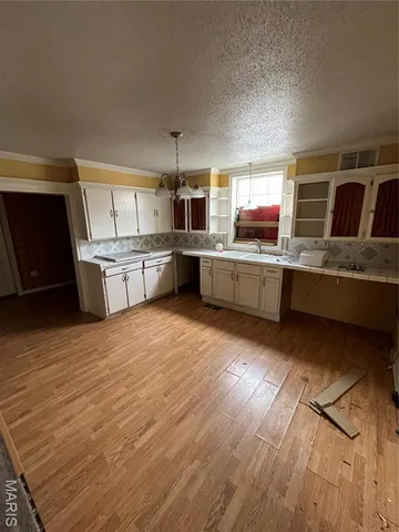 $69,999 | 700 Carleton Avenue, Caruthersville, MO 63830