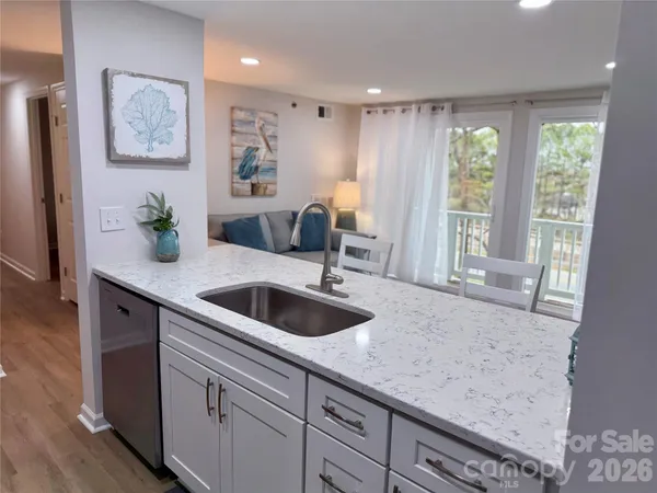 $208,000 | 1649 Arlyn Circle, Unit K, Charlotte, NC 28213