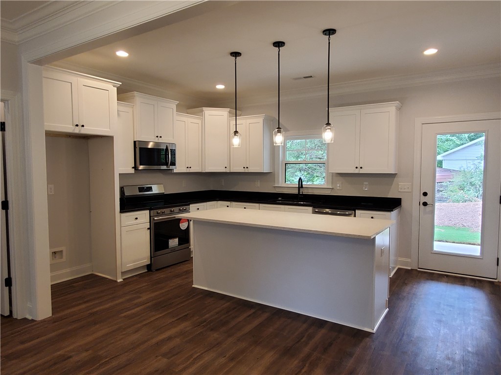 104 Coker Circle Central, SC 29630 - Photo 4 of 24